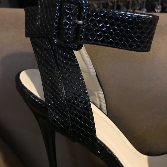 ⭐️ 1 LEFT ⭐️ Black Stiletto Heel - Picture 6 of 6